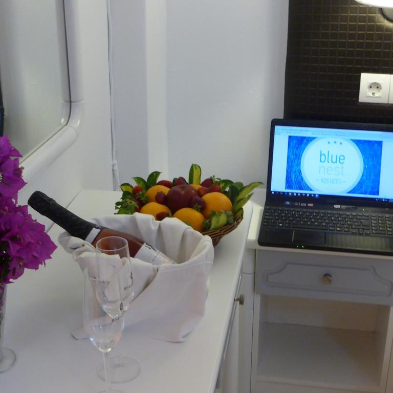 Blue Nest Hotel Тигаки Экстерьер фото